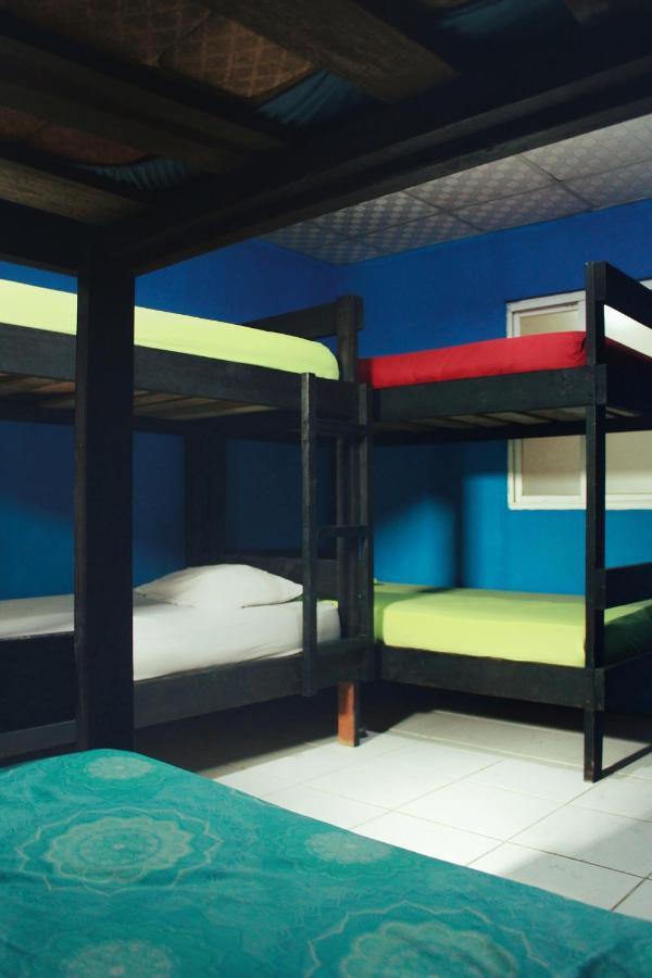 Twin Fin Plaza Hostel Bocas Town Luaran gambar