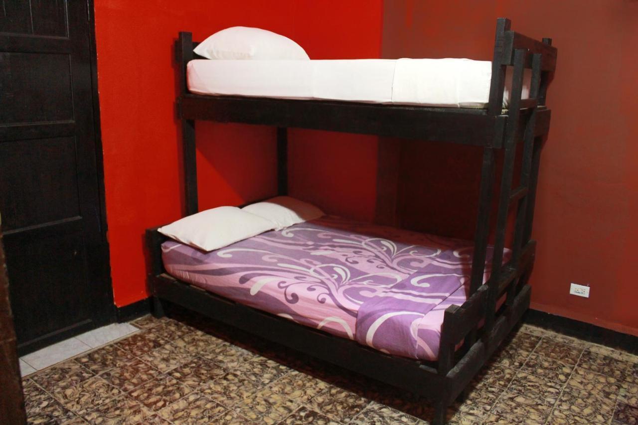 Twin Fin Plaza Hostel Bocas Town Luaran gambar