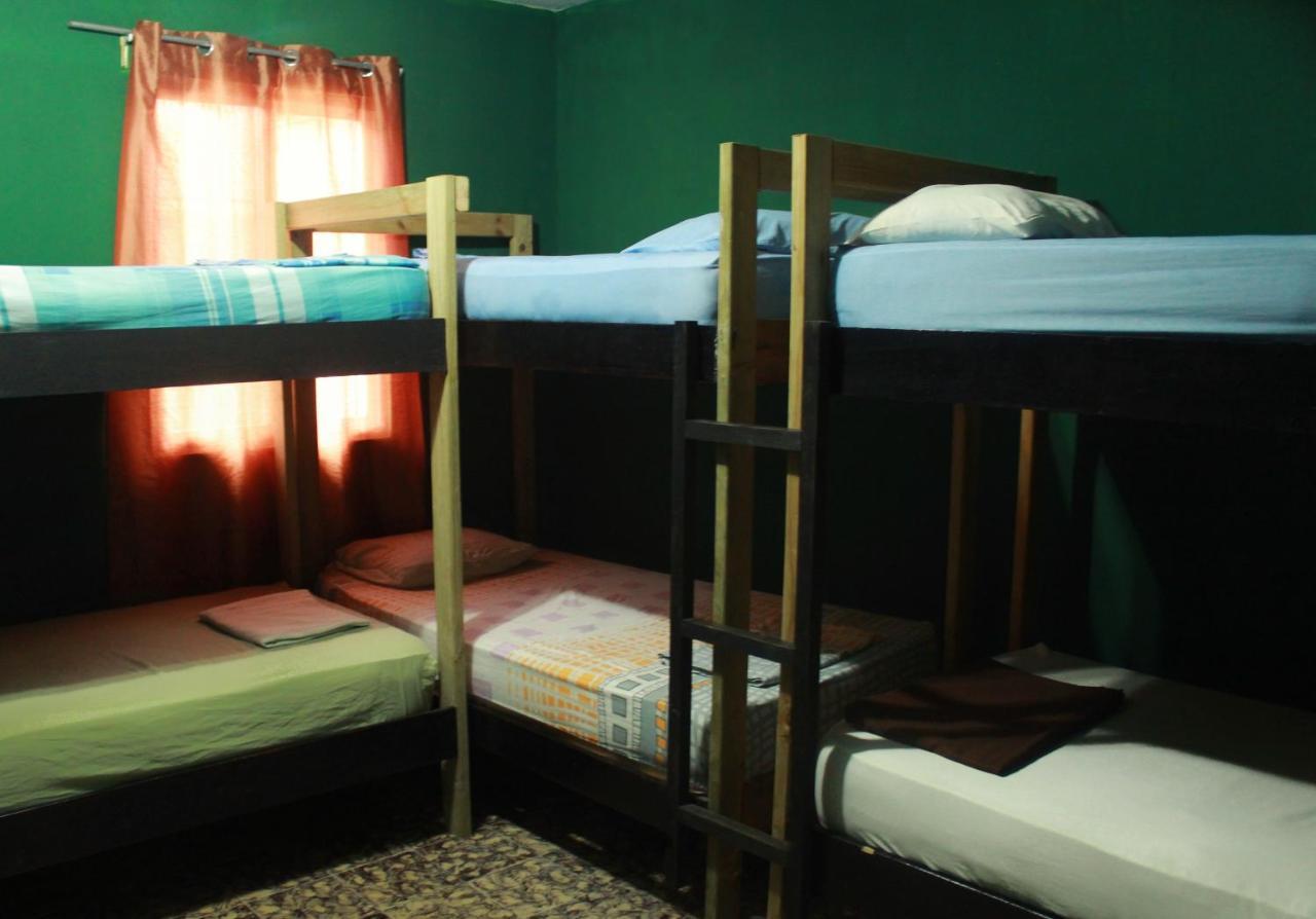 Twin Fin Plaza Hostel Bocas Town Luaran gambar