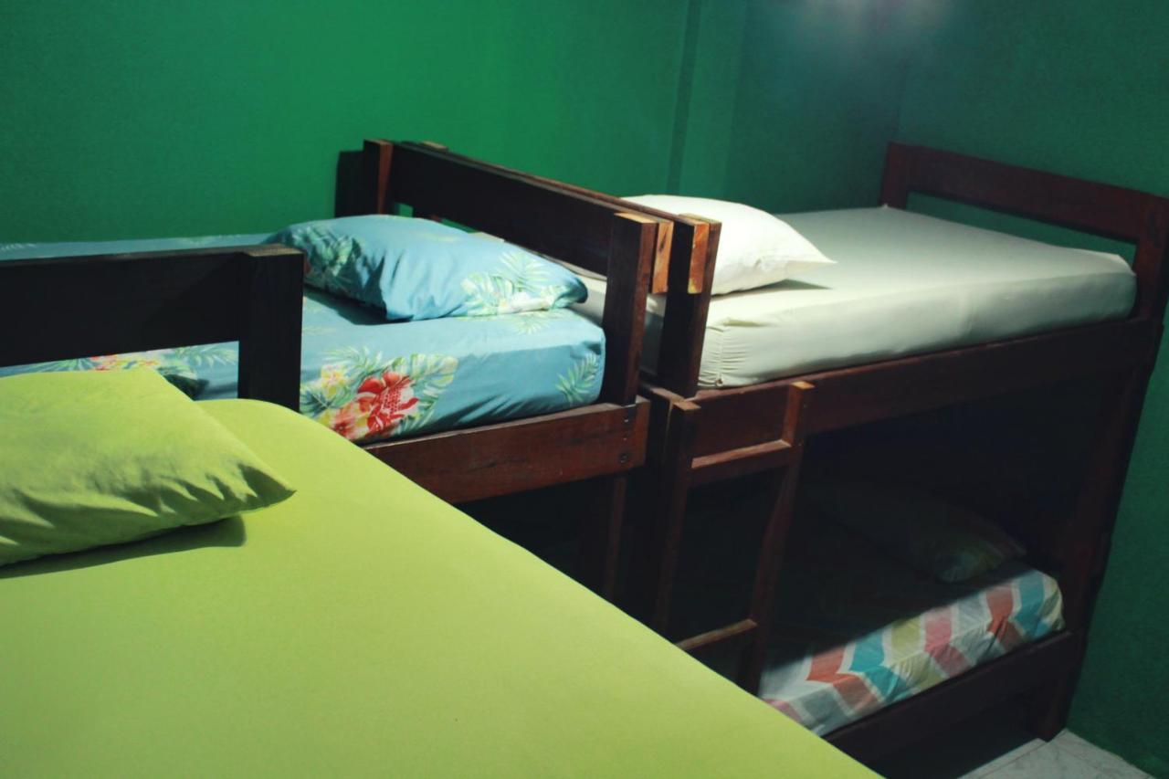 Twin Fin Plaza Hostel Bocas Town Luaran gambar