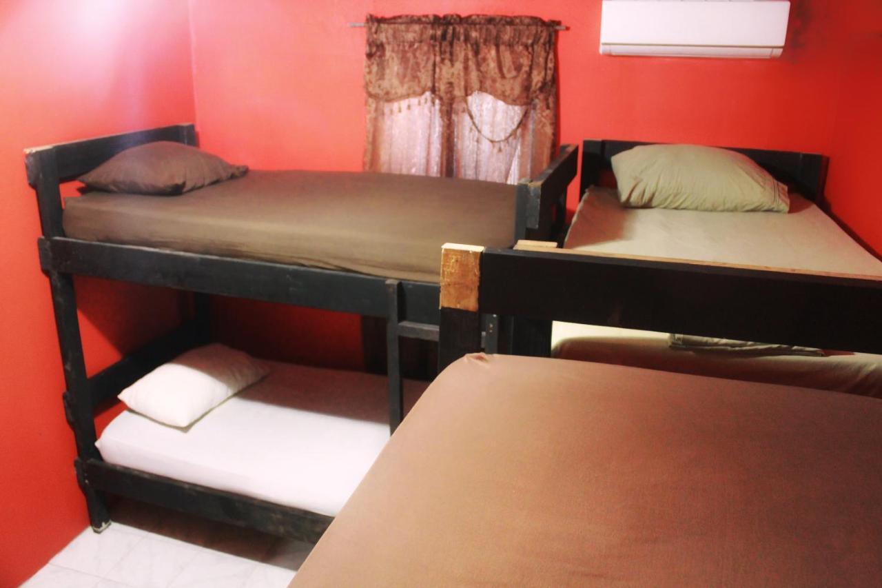 Twin Fin Plaza Hostel Bocas Town Luaran gambar