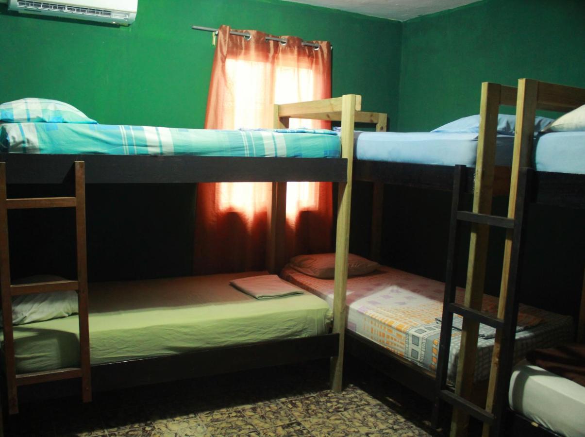 Twin Fin Plaza Hostel Bocas Town Luaran gambar