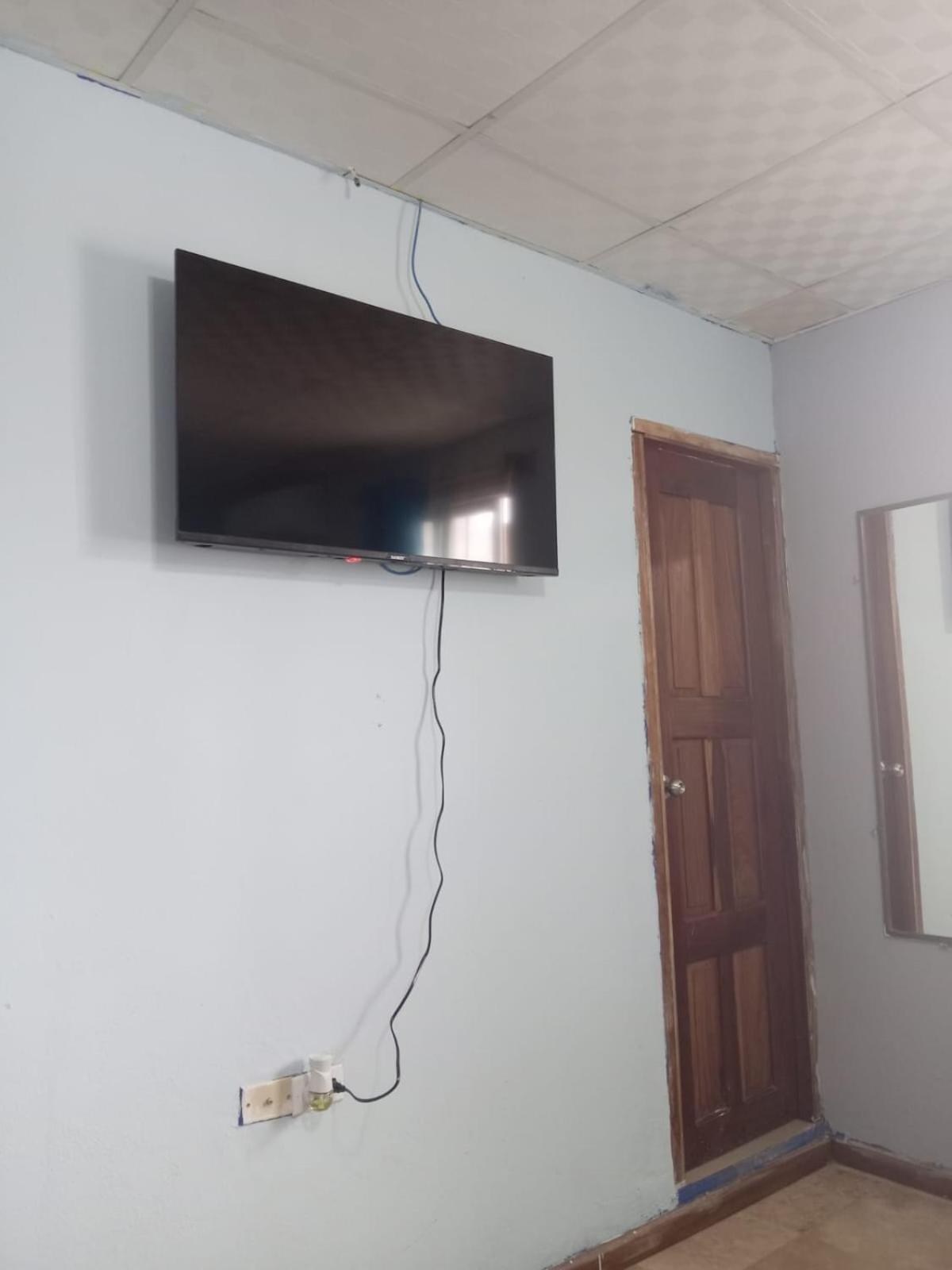 Twin Fin Plaza Hostel Bocas Town Luaran gambar